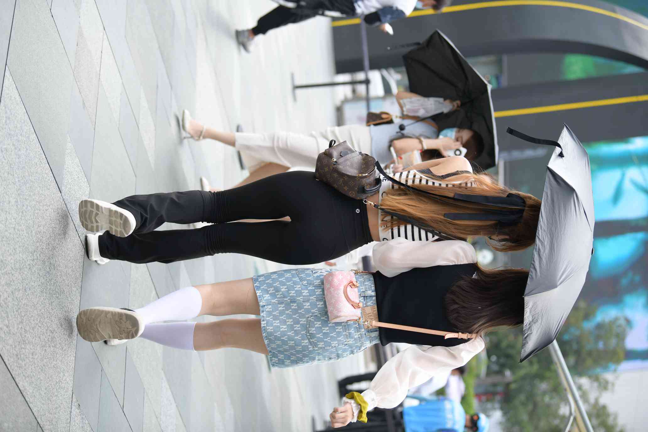 图片[3]-打伞的瑜伽裤姑娘【93P】04032-街图社