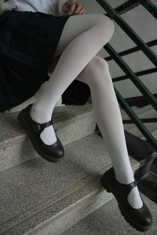 甜美可人的白丝姑娘【127P】J2555-街图社