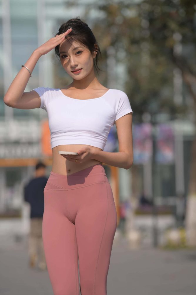 粉红色瑜伽裤女孩【 583P】J4915-街图社