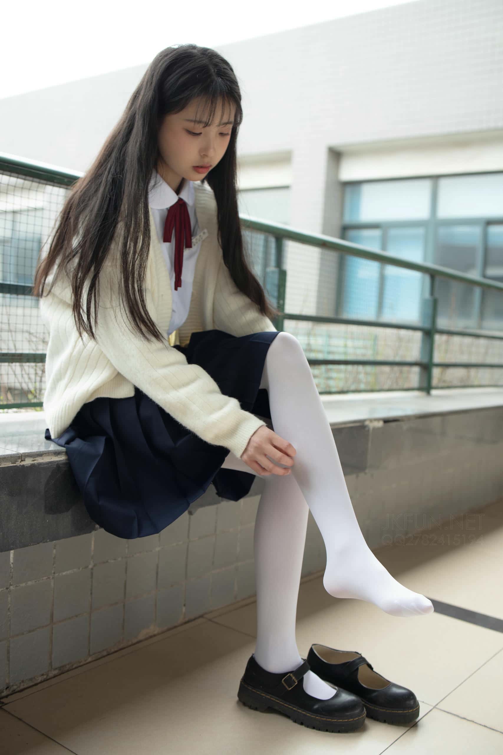 图片[1]-甜美可人的白丝姑娘【127P】J2555-街图社