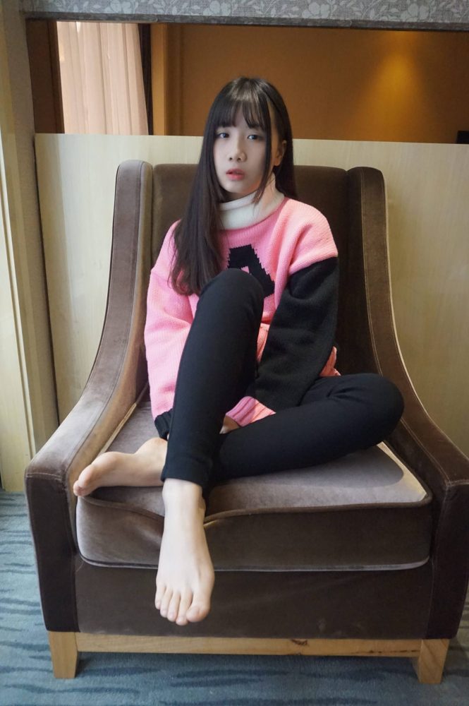 齐刘海的长发女孩【70P】20016-街图社