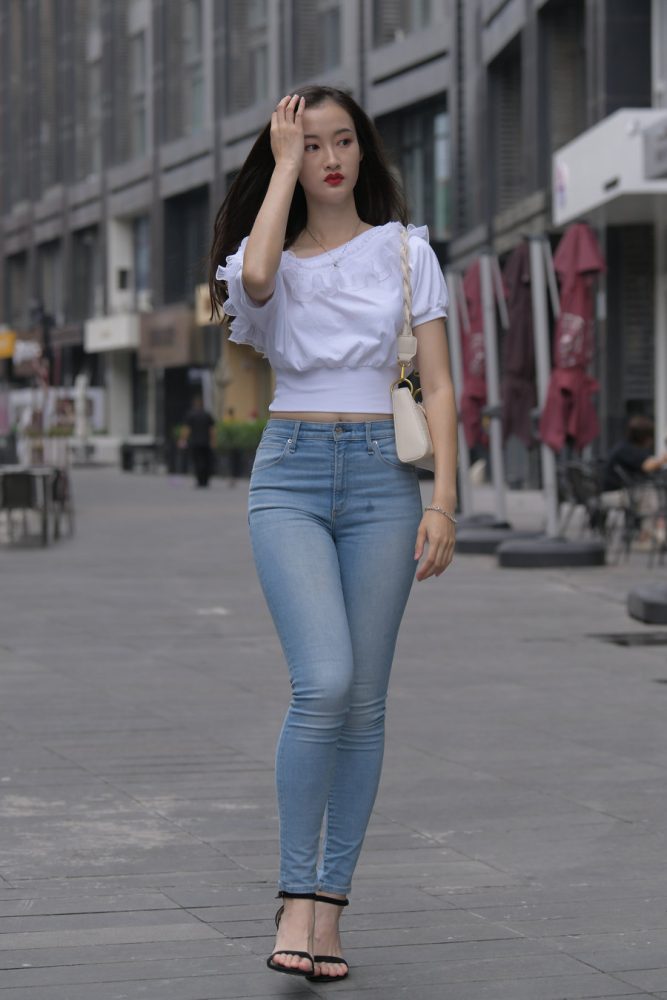 图片[1]-紧身牛仔裤女孩J2177 370P2V-19.4GB-街图社