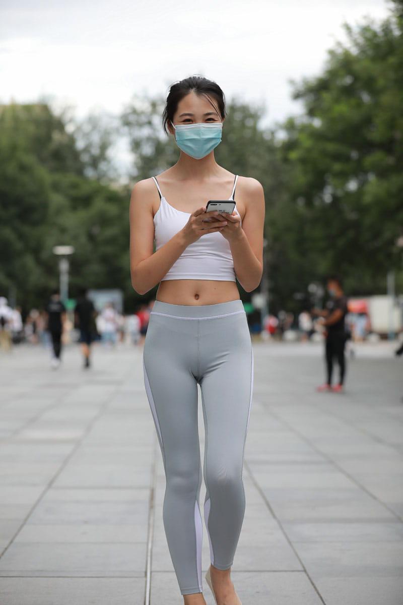 图片[4]-灰色瑜伽裤姑娘笑容超甜 J5074 180P2V-2.15GB-街图社