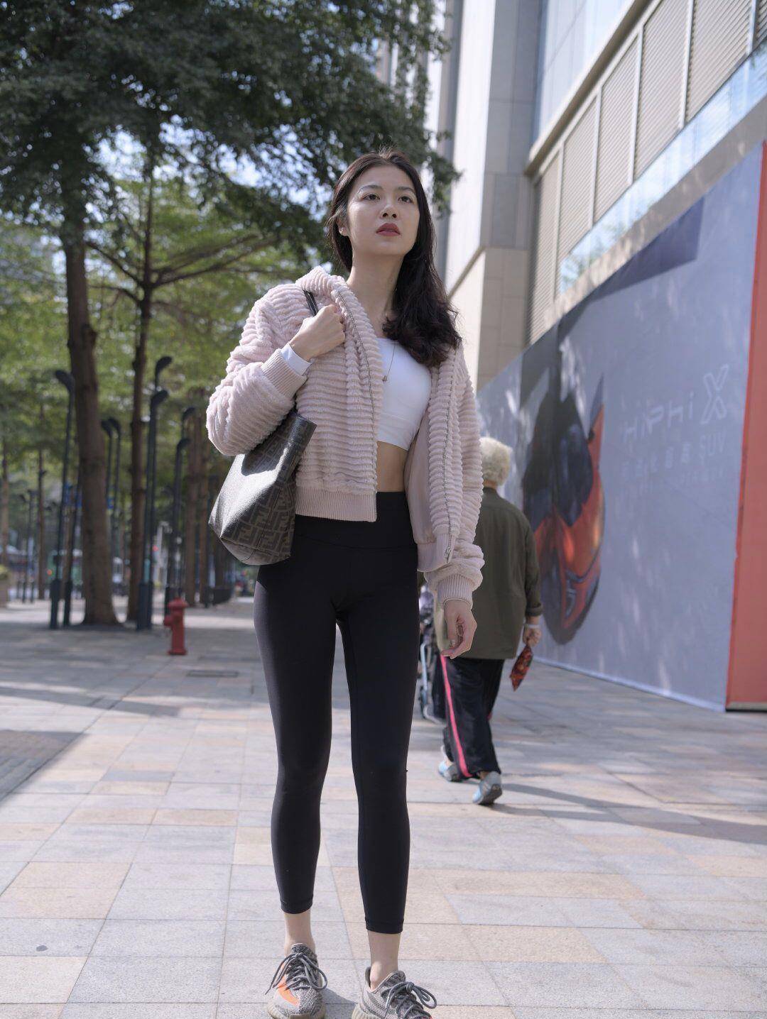 图片[2]-逛街的紧身瑜伽裤女孩 J1455 411P2V-26.6GB-街图社