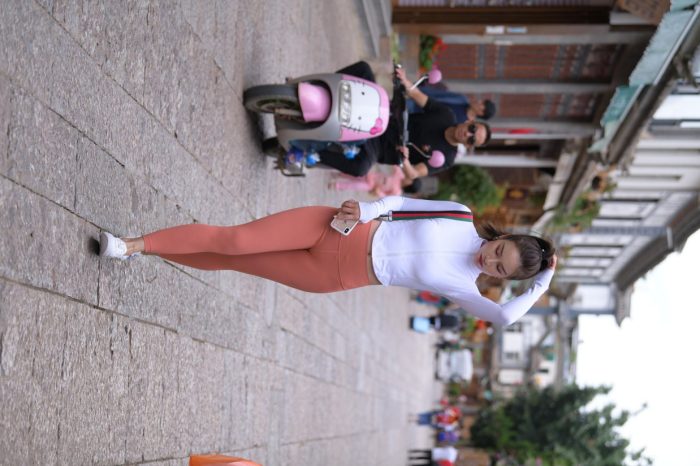 橙色瑜伽裤的高马尾姑娘【615P】00051-街图社
