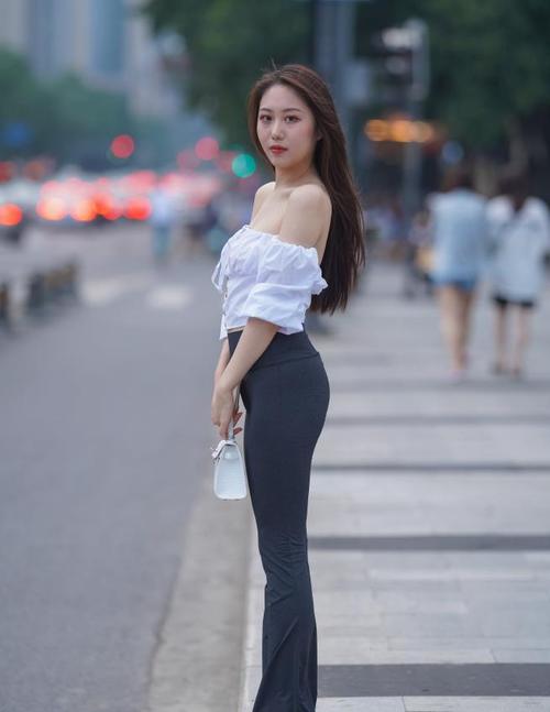 图片[3]-身材非常哇塞的瑜伽裤女孩  J1333 521P6V-21.6GB-街图社