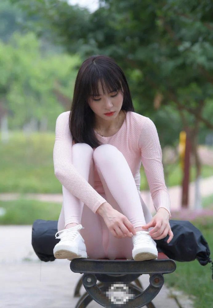 图片[4]-粉粉的瑜伽裤女孩太可爱了 J2090 854P1V-30.4GB-街图社