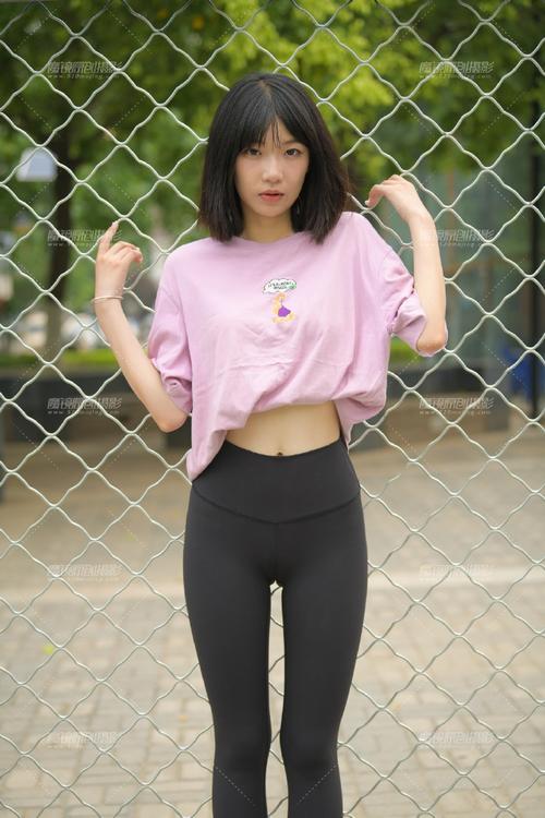 图片[5]-穿瑜伽裤打篮球的大三女孩J2198 463P1V-18.6GB-街图社