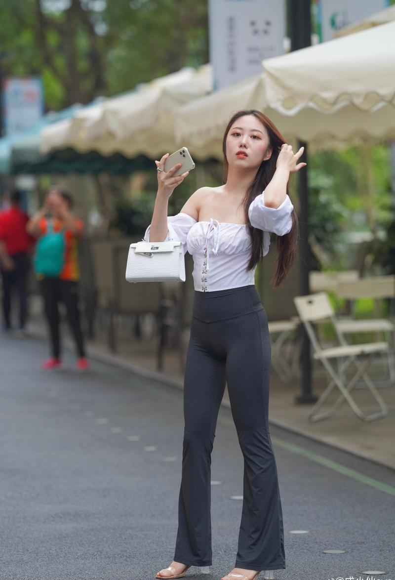 图片[2]-身材非常哇塞的瑜伽裤女孩  J1333 521P6V-21.6GB-街图社