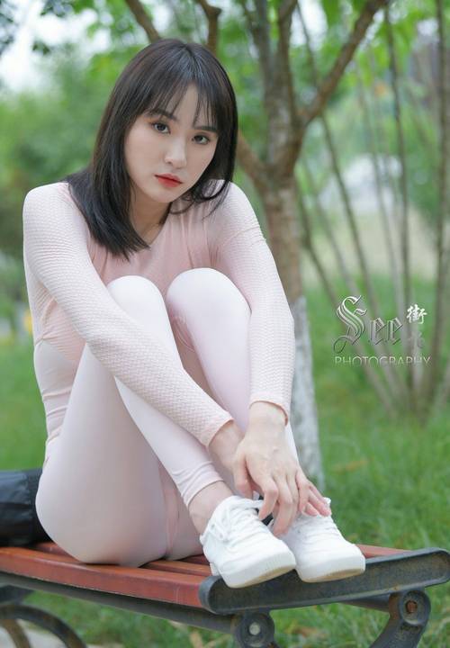 图片[2]-粉粉的瑜伽裤女孩太可爱了 J2090 854P1V-30.4GB-街图社