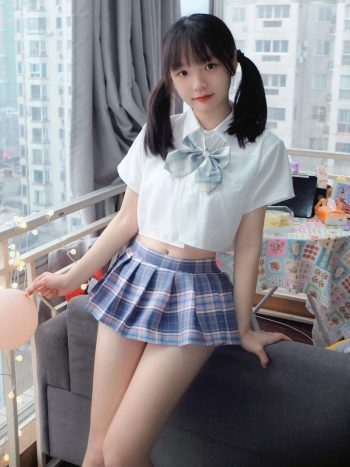 图片[7]-网格丝袜的清纯双马尾小姑娘-街图社