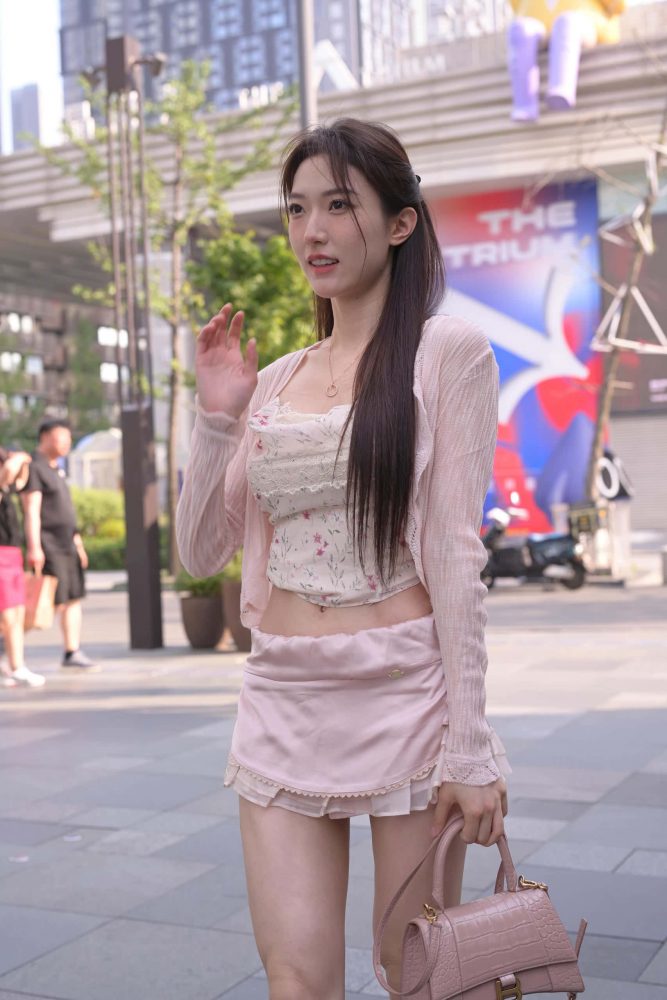 穿蕾丝蛋糕裙的粉色系少女【131P】J7577-街图社