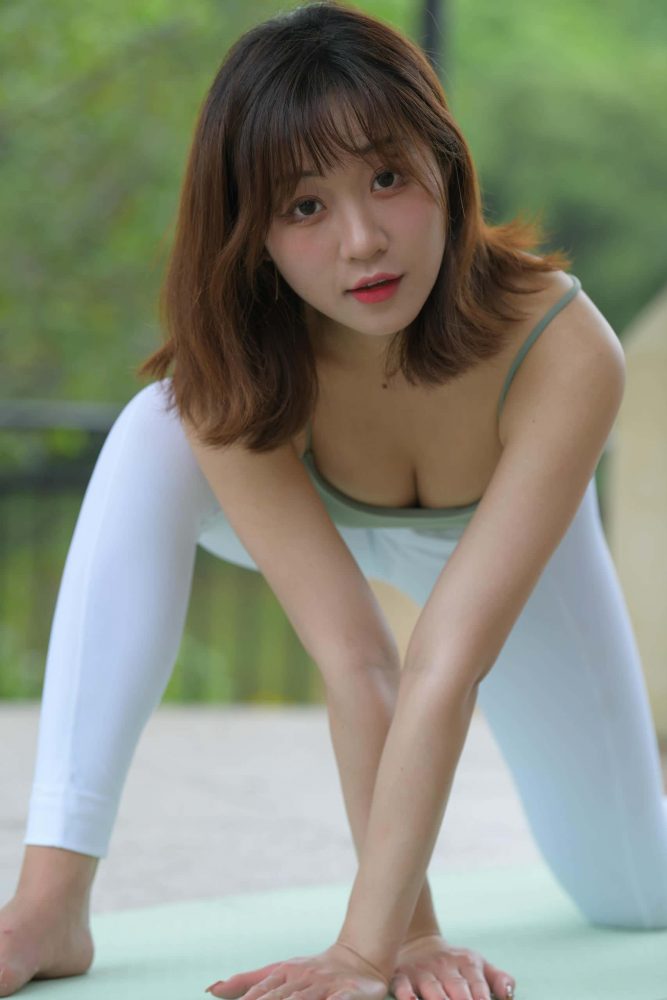 阳光明媚的下午，她迟到了【743P】J1675-街图社