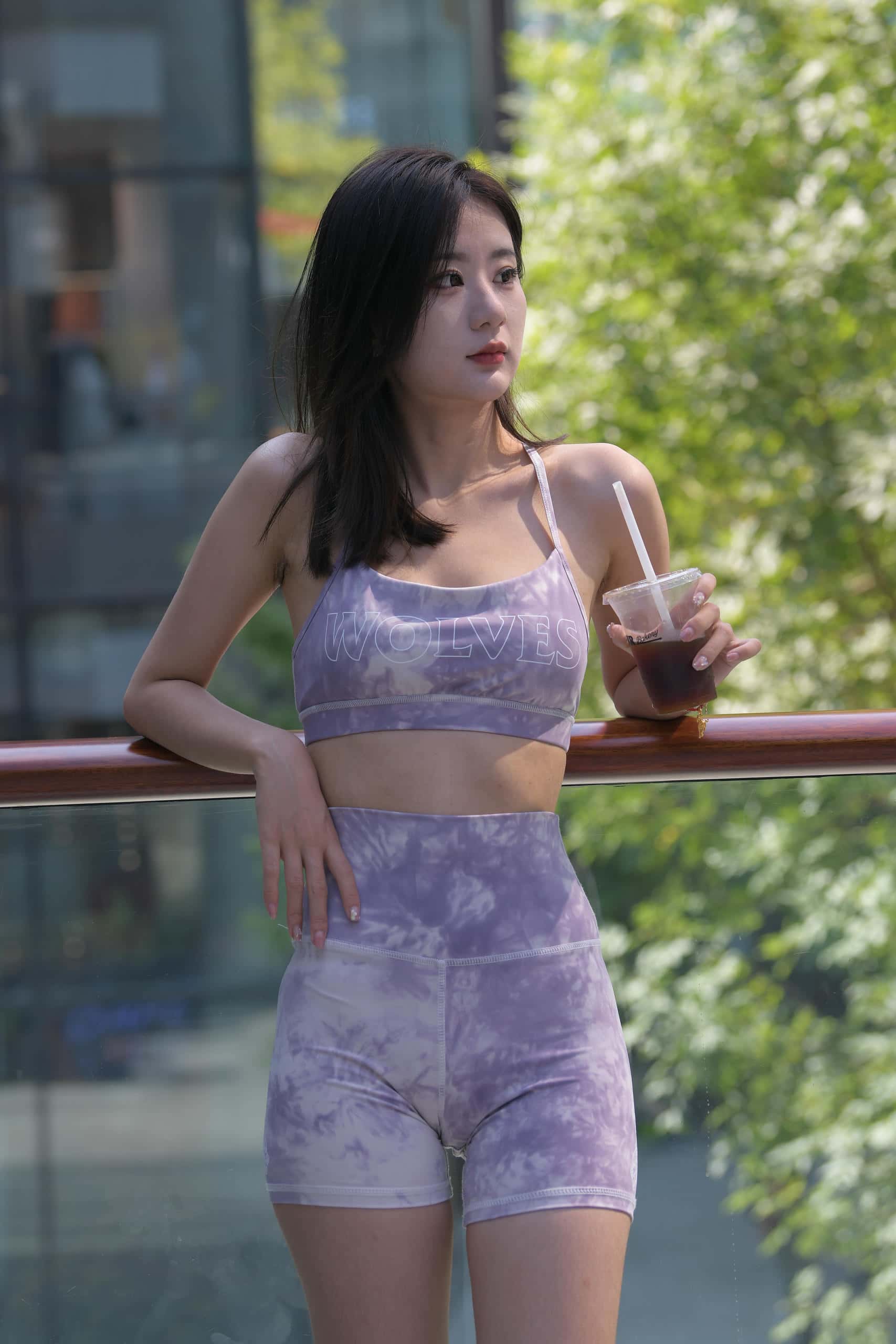 图片[3]-紫粉扎染紧身短裤美眉 【648P】J8295-街图社