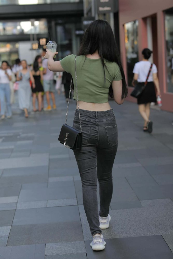 甜美靓丽牛仔裤女孩 【106P】J4144-街图社